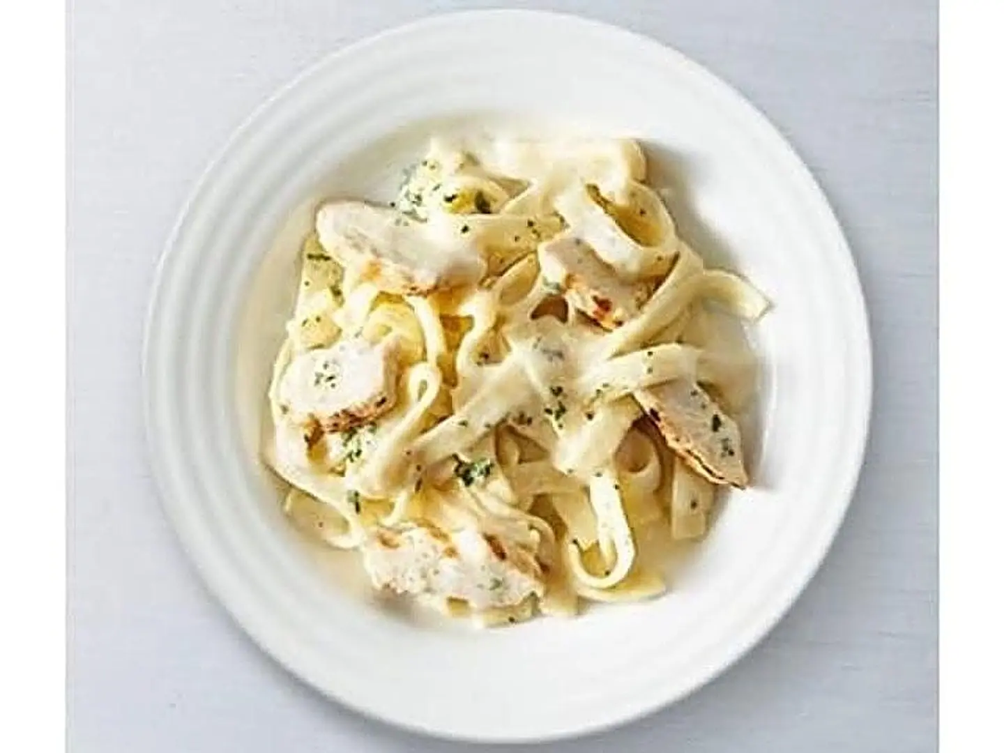 مكرونة وايت صوص