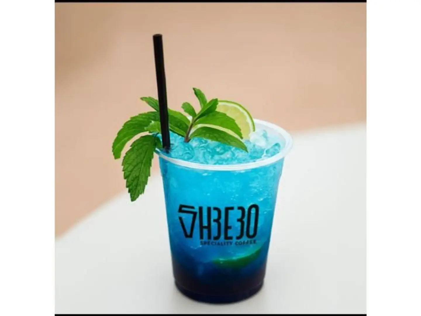 موهيتو نسيم البحر الازرق