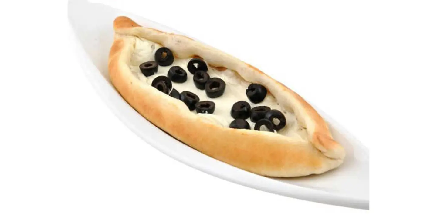 فطائر لبنة بالزيتون