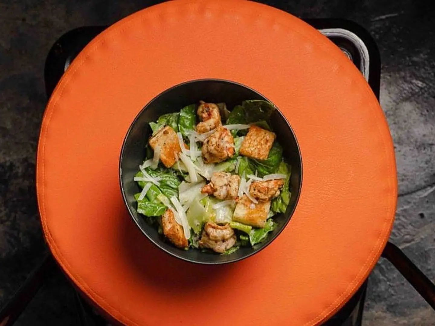 سلطة السيزر