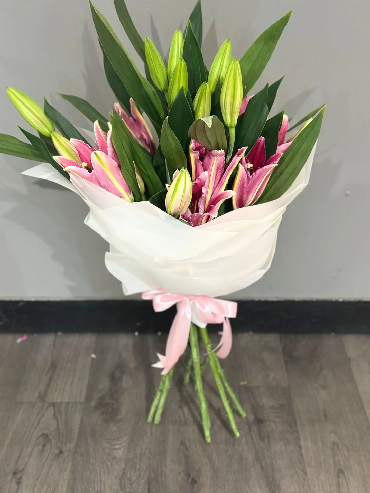 5 Holand Pink Lillees Flowers