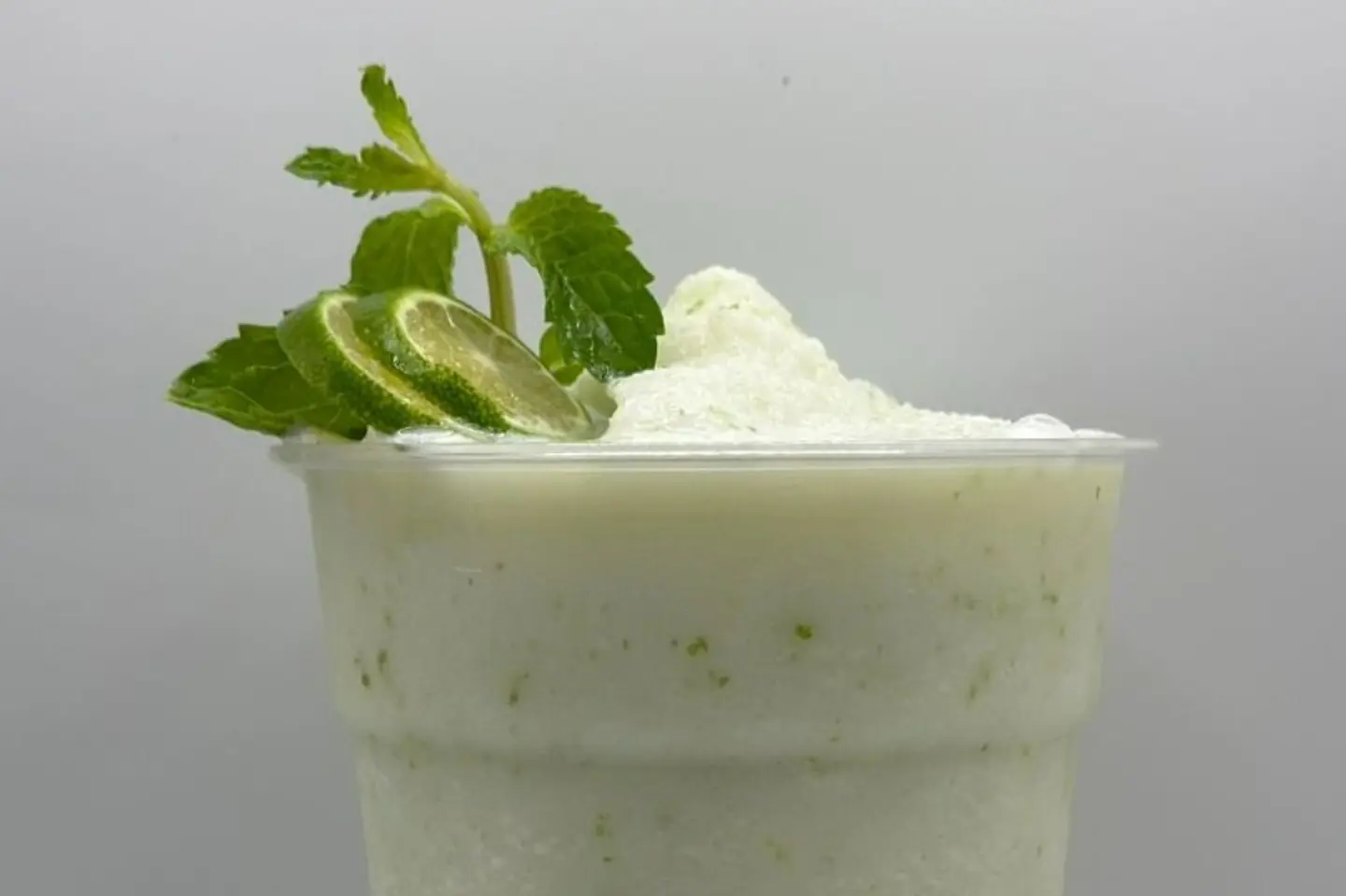 مشروب الليمون الثلجي الفيتنامي