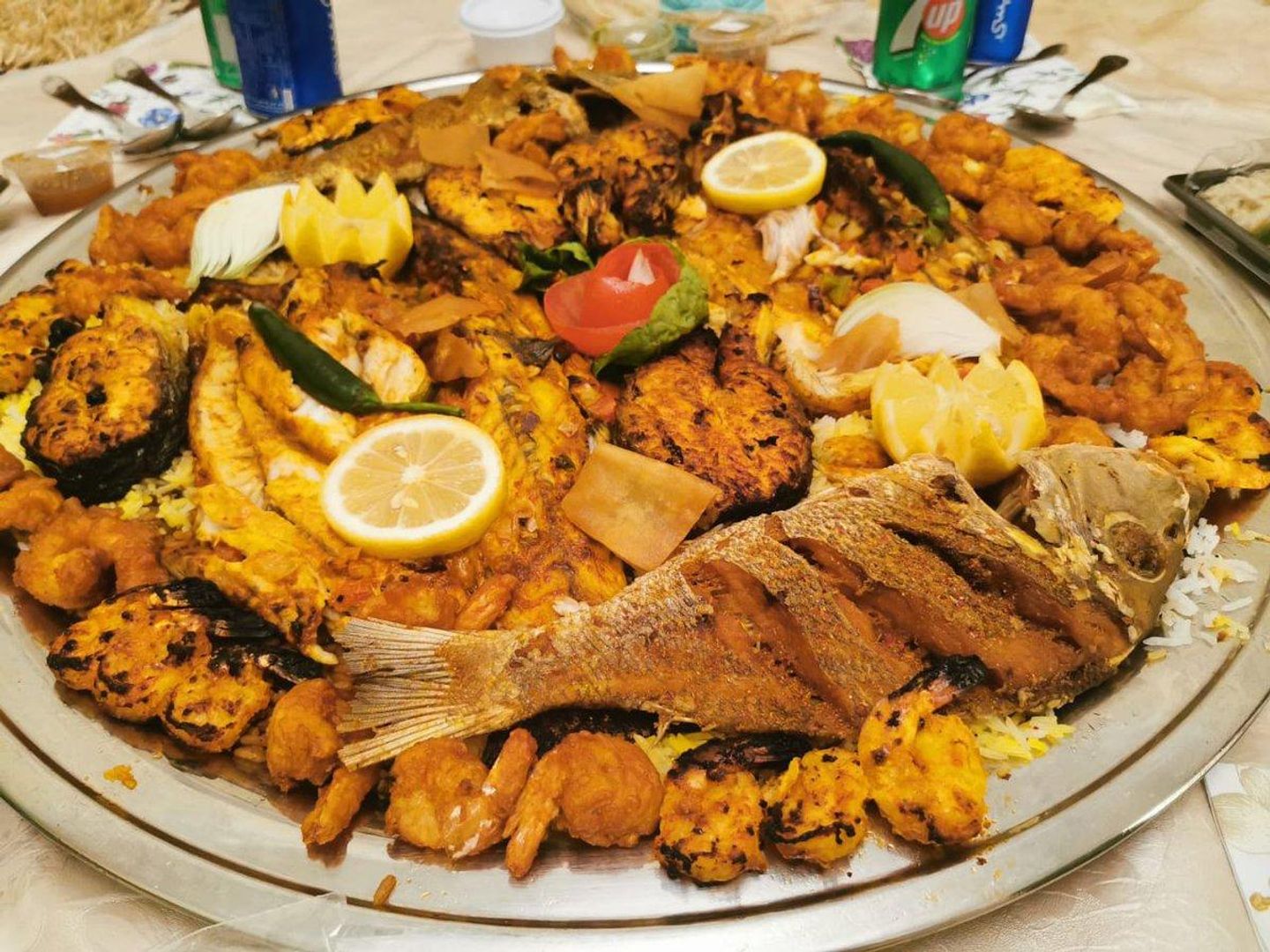 صحن غصن الزيتون عائلي