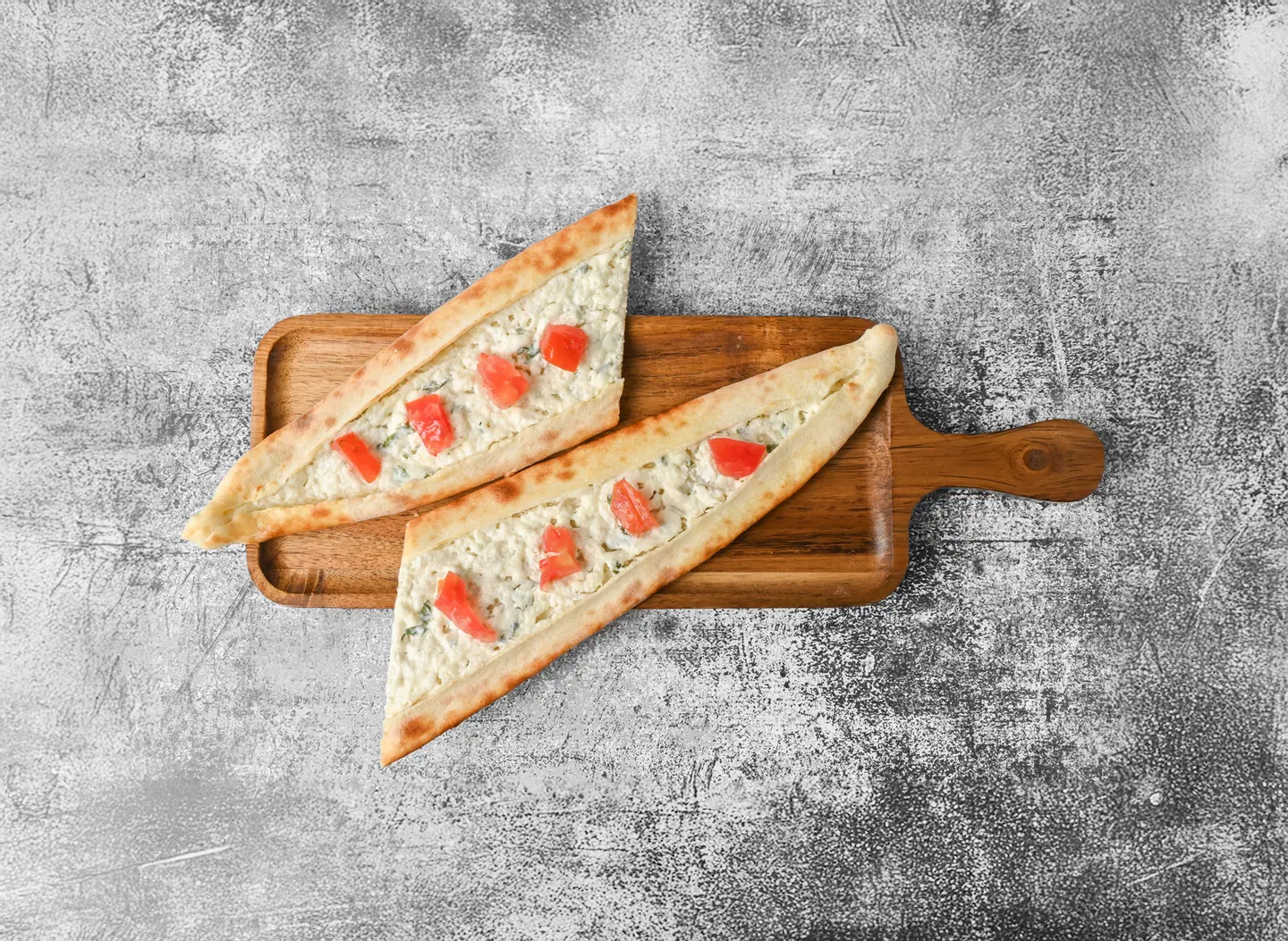 فطيرة جبن بالطماطم