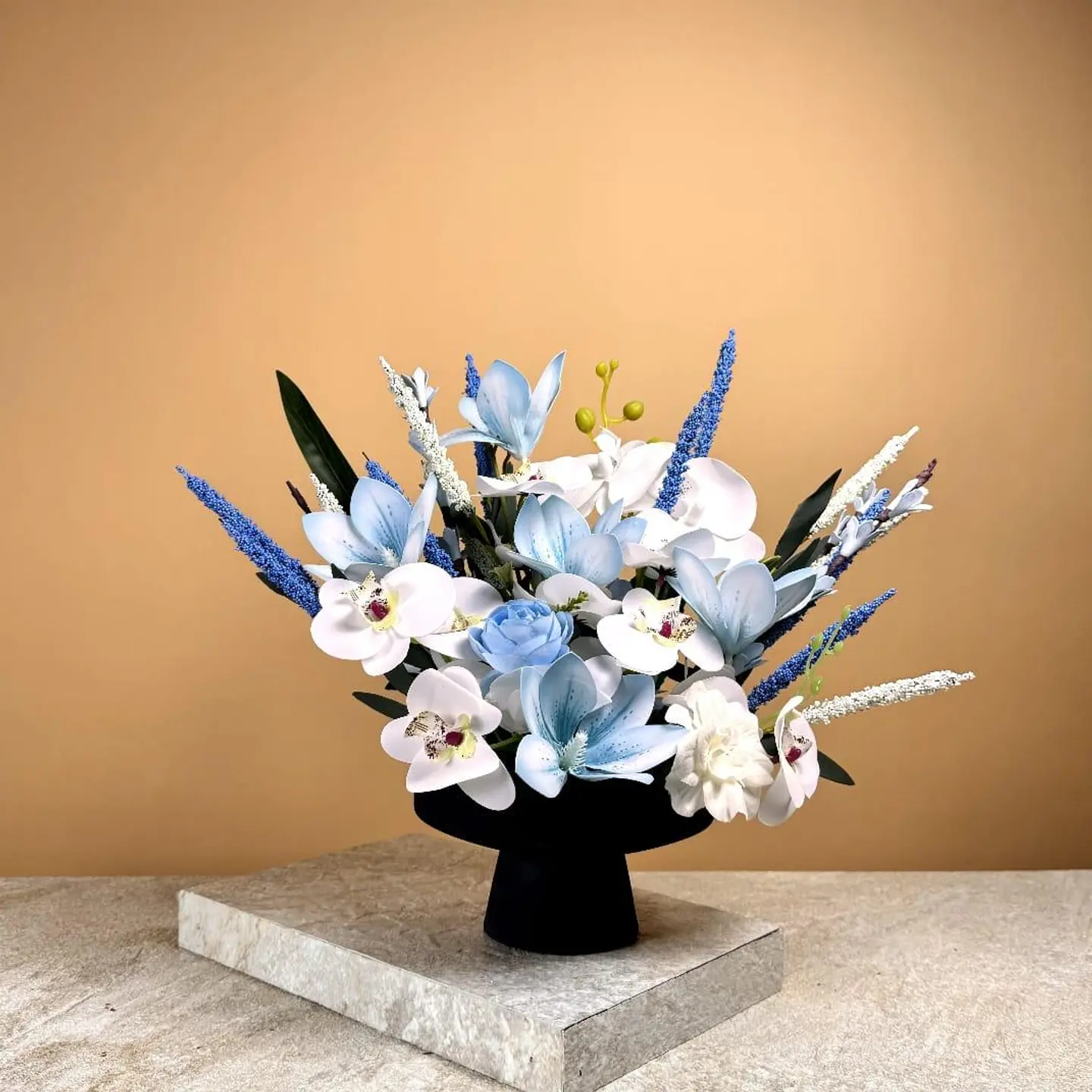 Royal Purity Decor