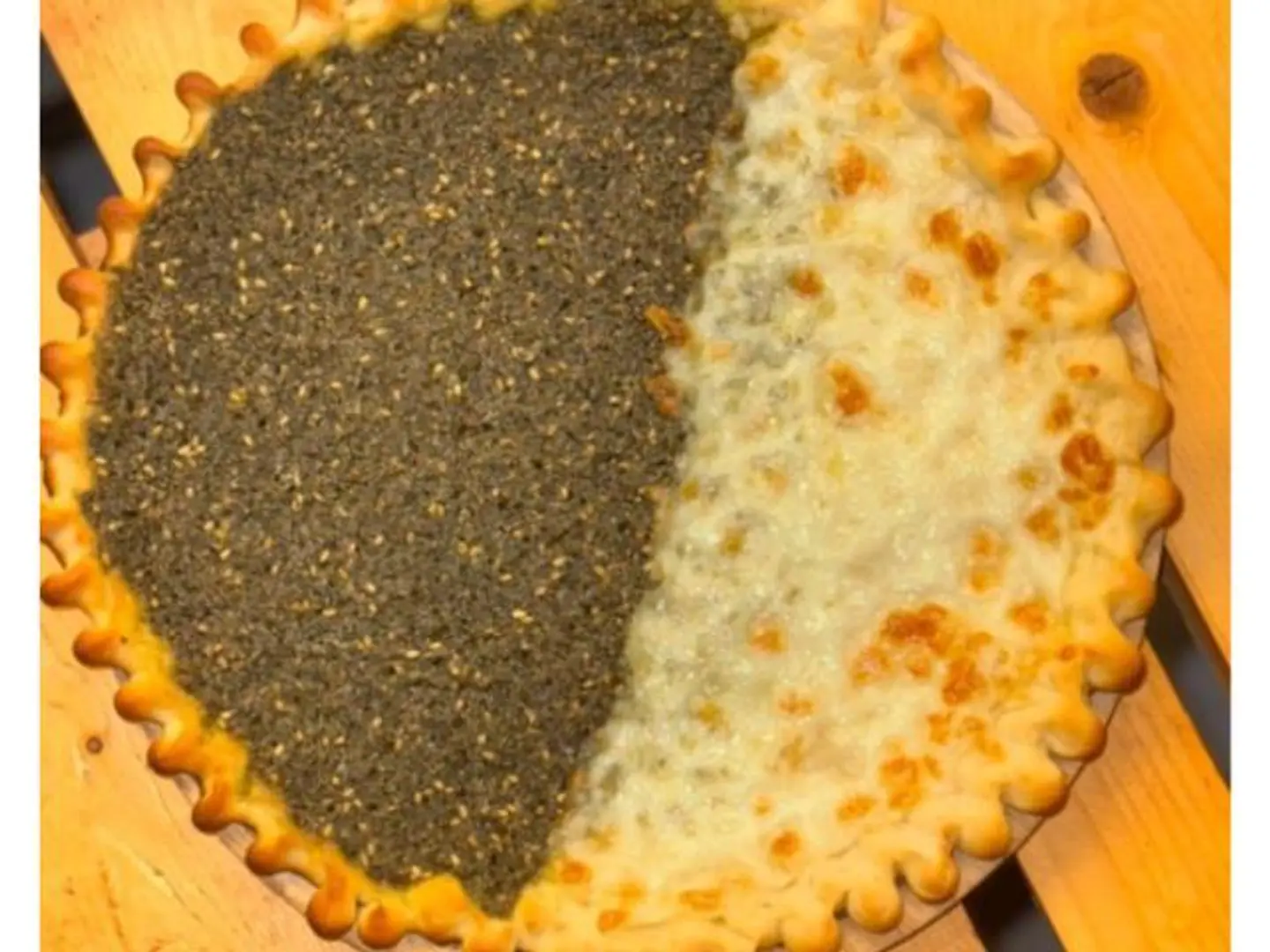 Za'atar With Cheese Manqusha