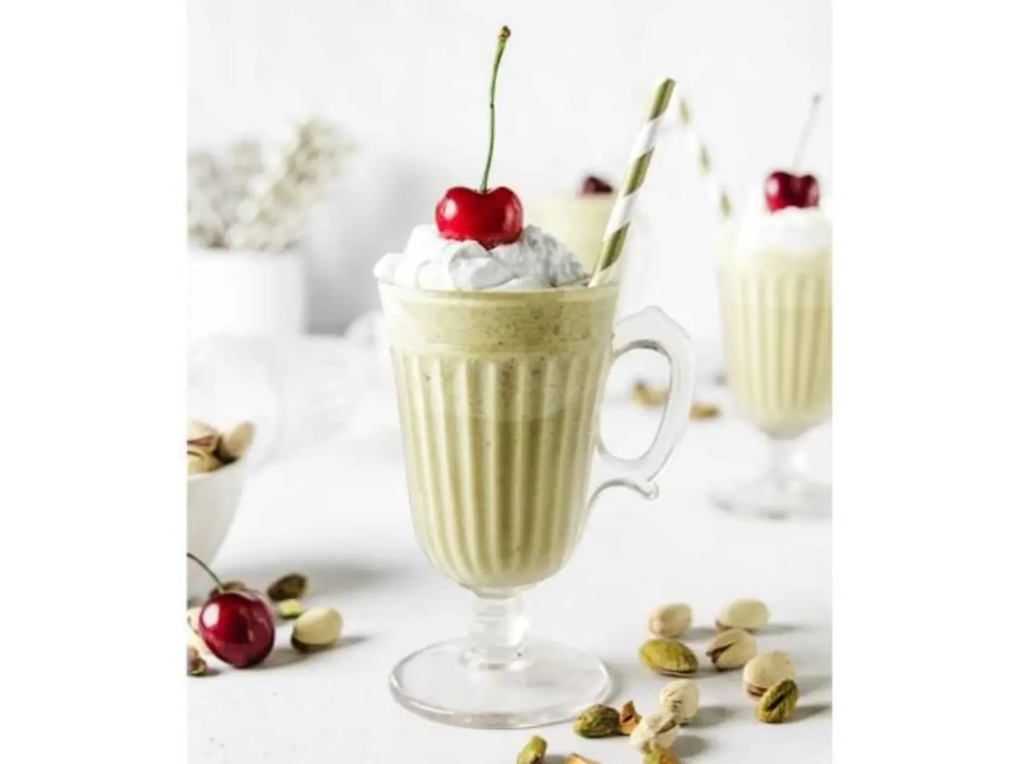 ميلك شيك فستق