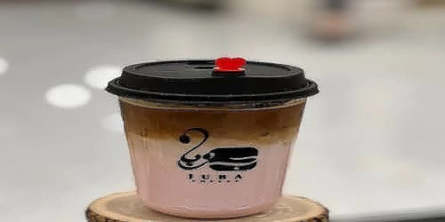 أيس لاتيه فراولة