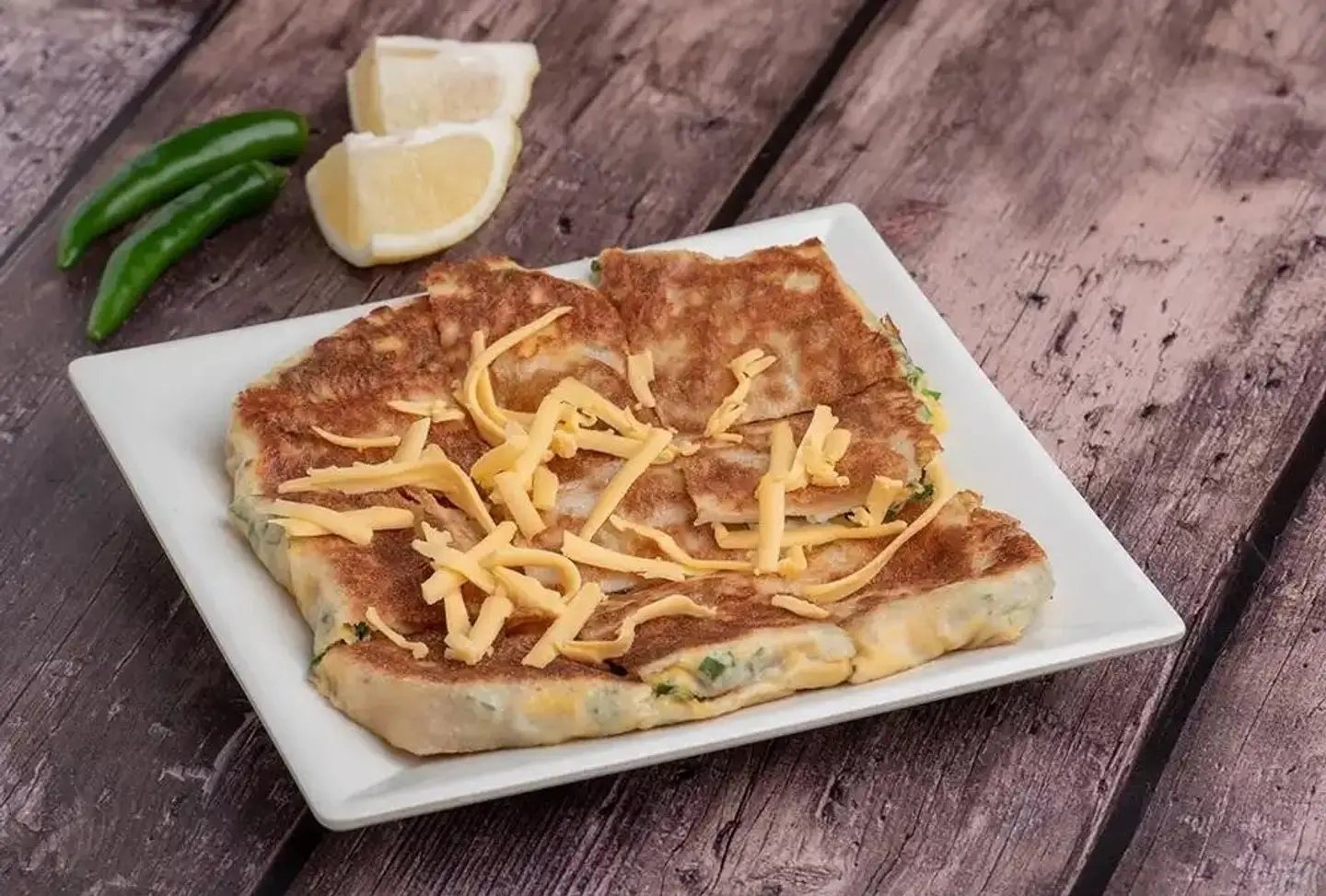 Cheddar Cheese Mutabbak With Vegetables