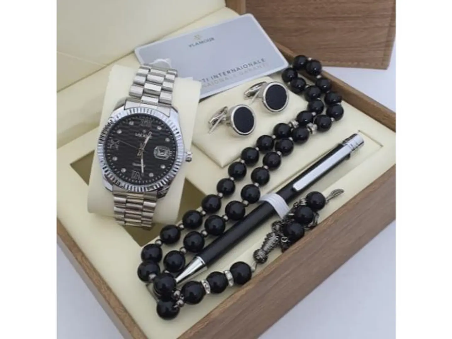 Luxury Men's Gift Set A Symbol Of Heritage And Excellence16