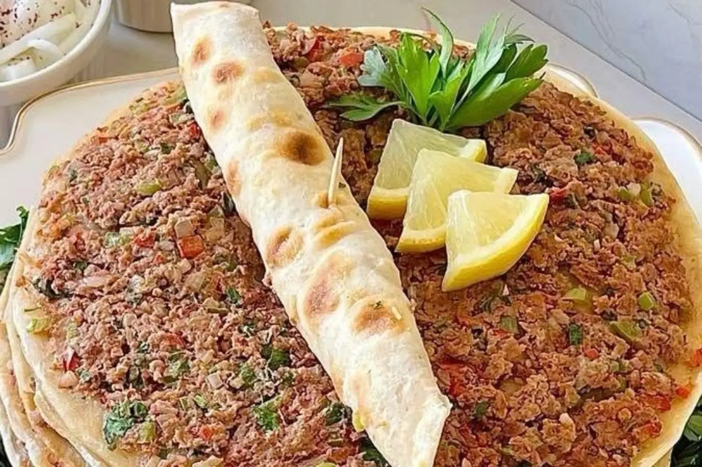 كيلو لحم بعجين خضار