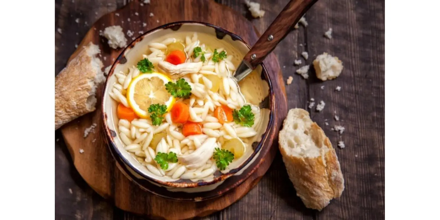 شوربة بالنارجين ودجاج