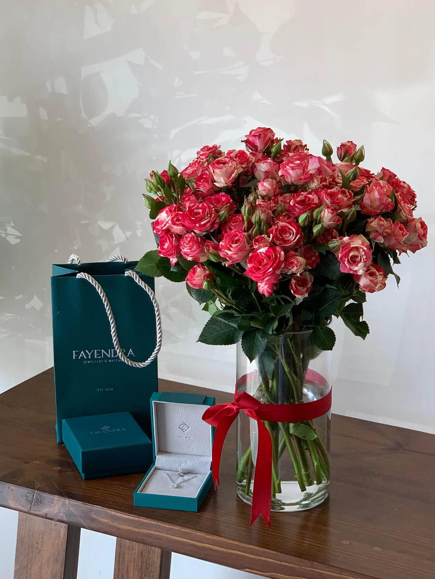 فازة ورد وسلسال فايندرا