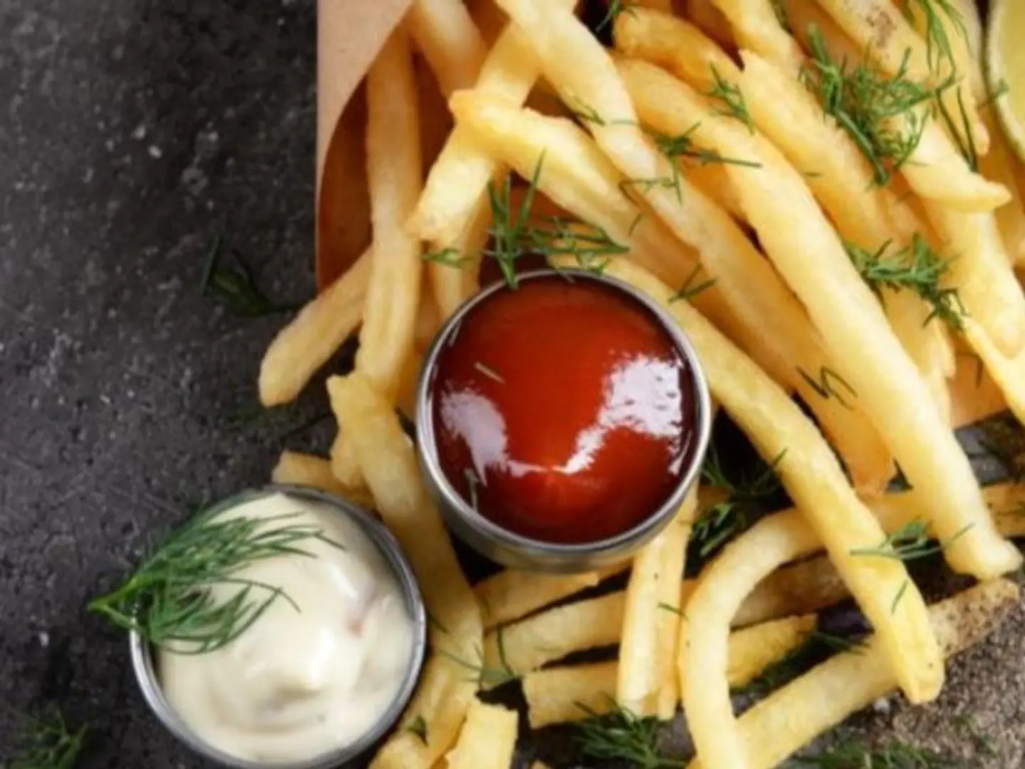 صحن بطاطس طازجة صغير