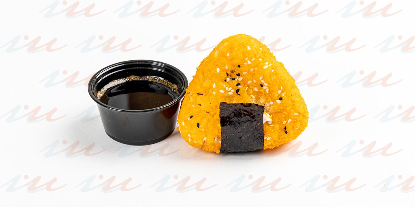 كرة الأرز بالتونا