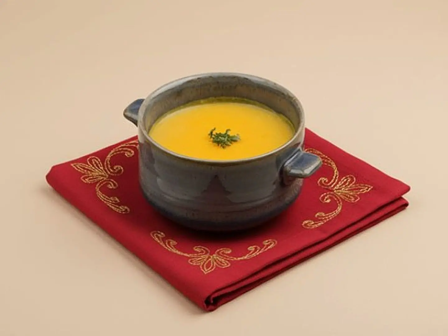 شوربة العدس الحارة