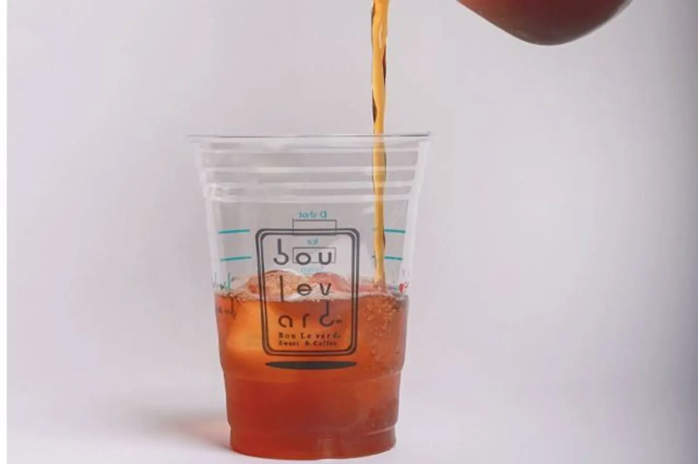 قهوة في سكستي الباردة المميزة