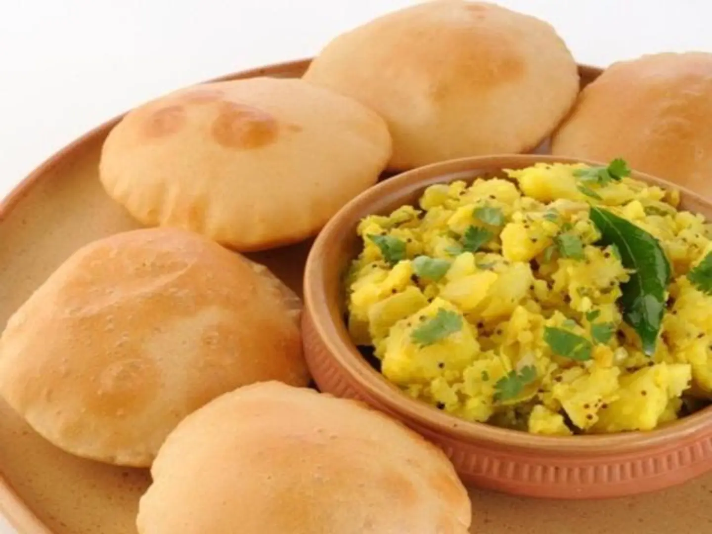 Egg Scramble With Potatoes Sandwich