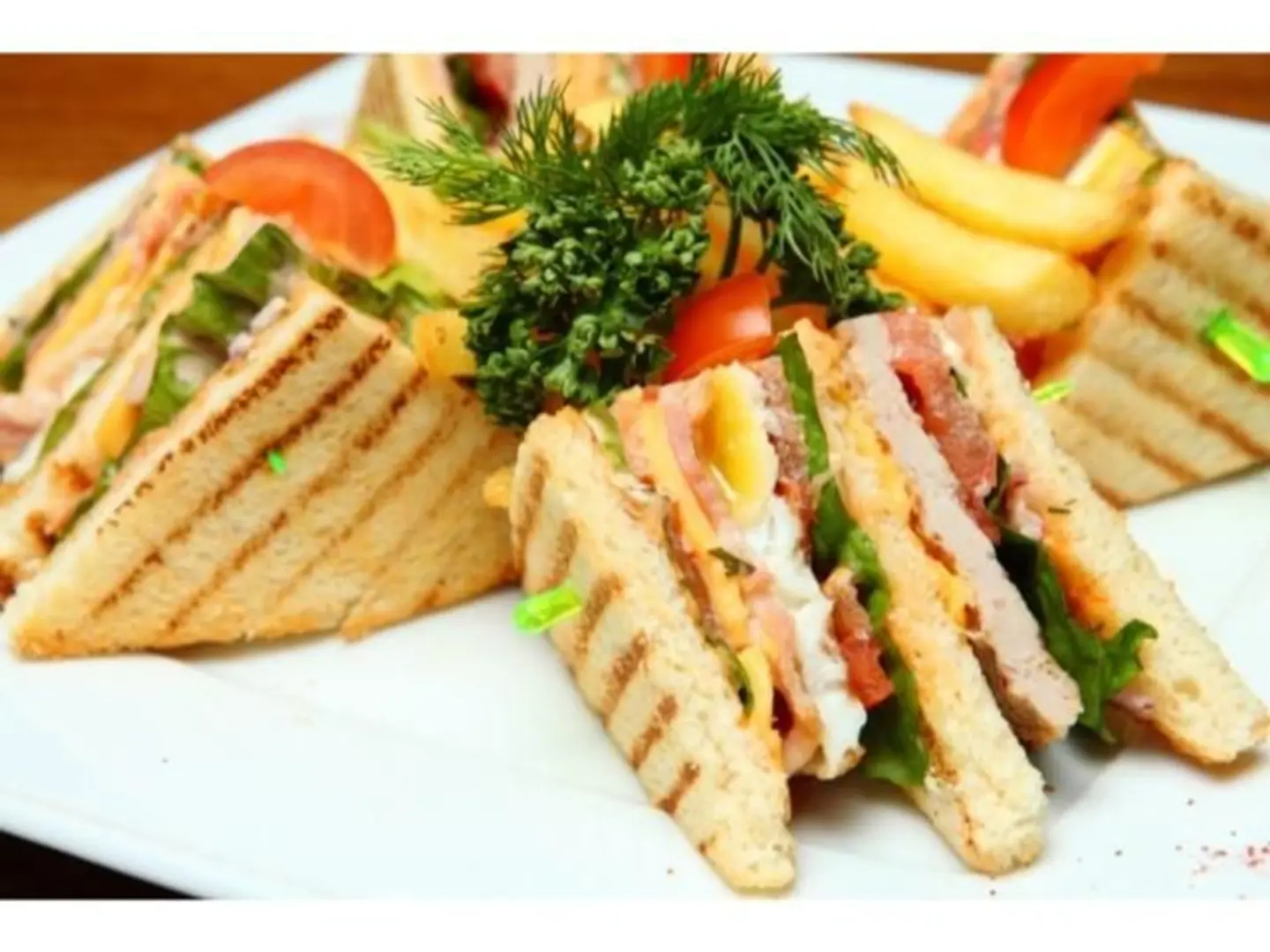 Club House With Fries