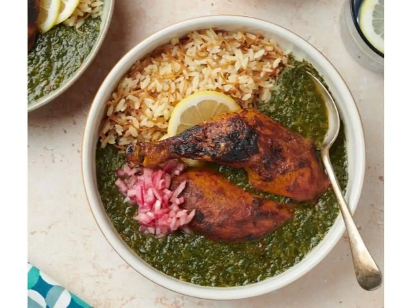 دجاج ملوخية