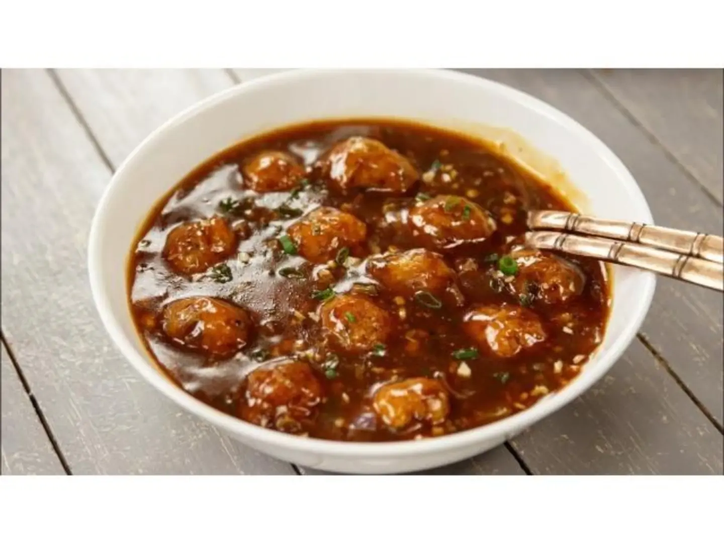Vegetables Manchurian Gravy