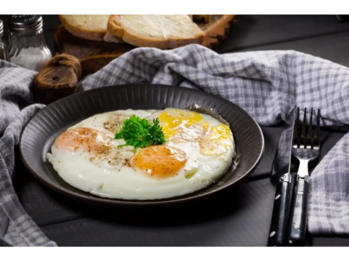 Sunny Side Up Egg With Cheese
