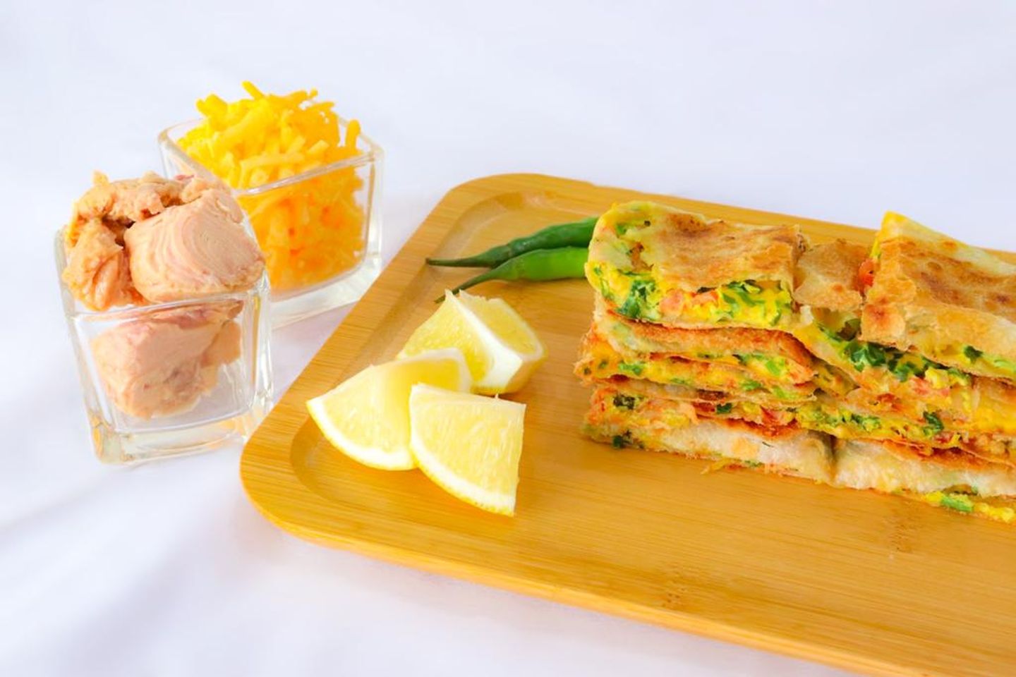 مطبق تونة وجبن شيدر