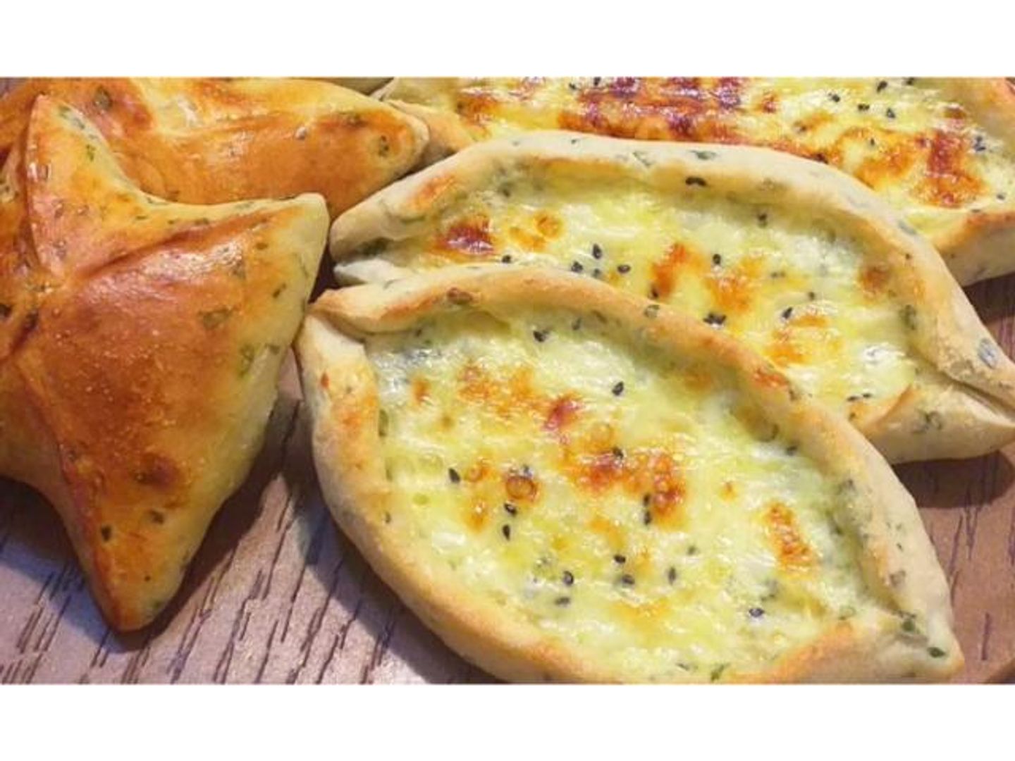 فطيرة جبنة قشقوان