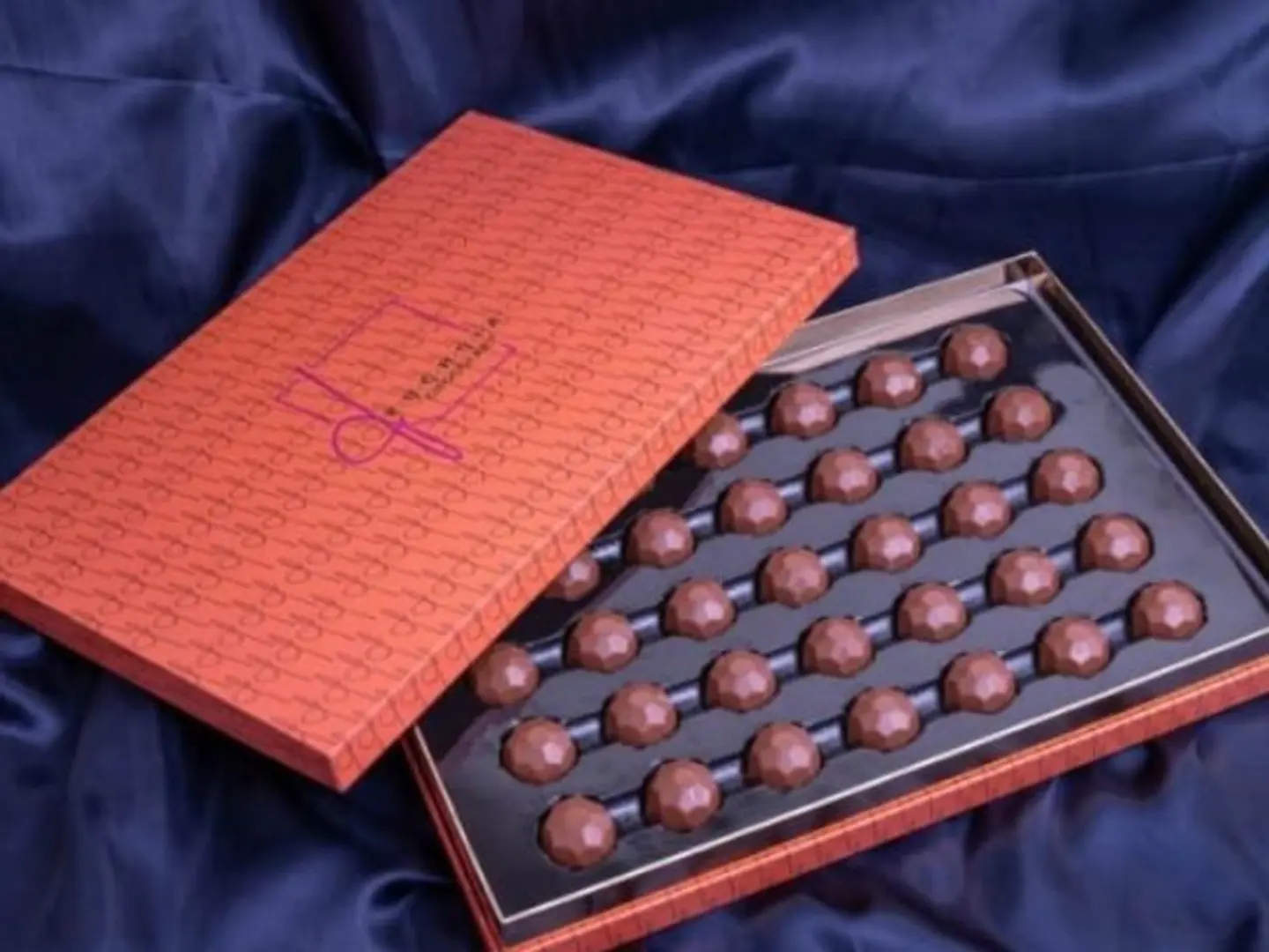 Watan Al Joud Fuchsia