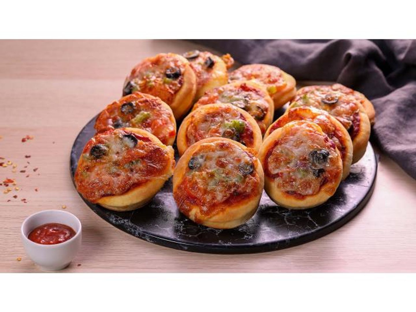 Mixed Mini Pizza Platter