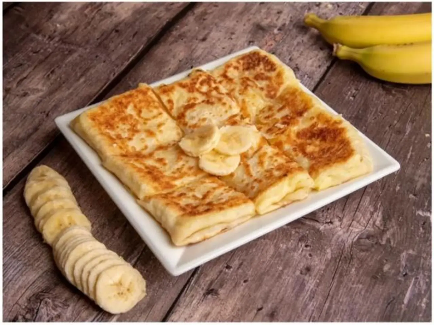 Mutabbak With Cream And Banana
