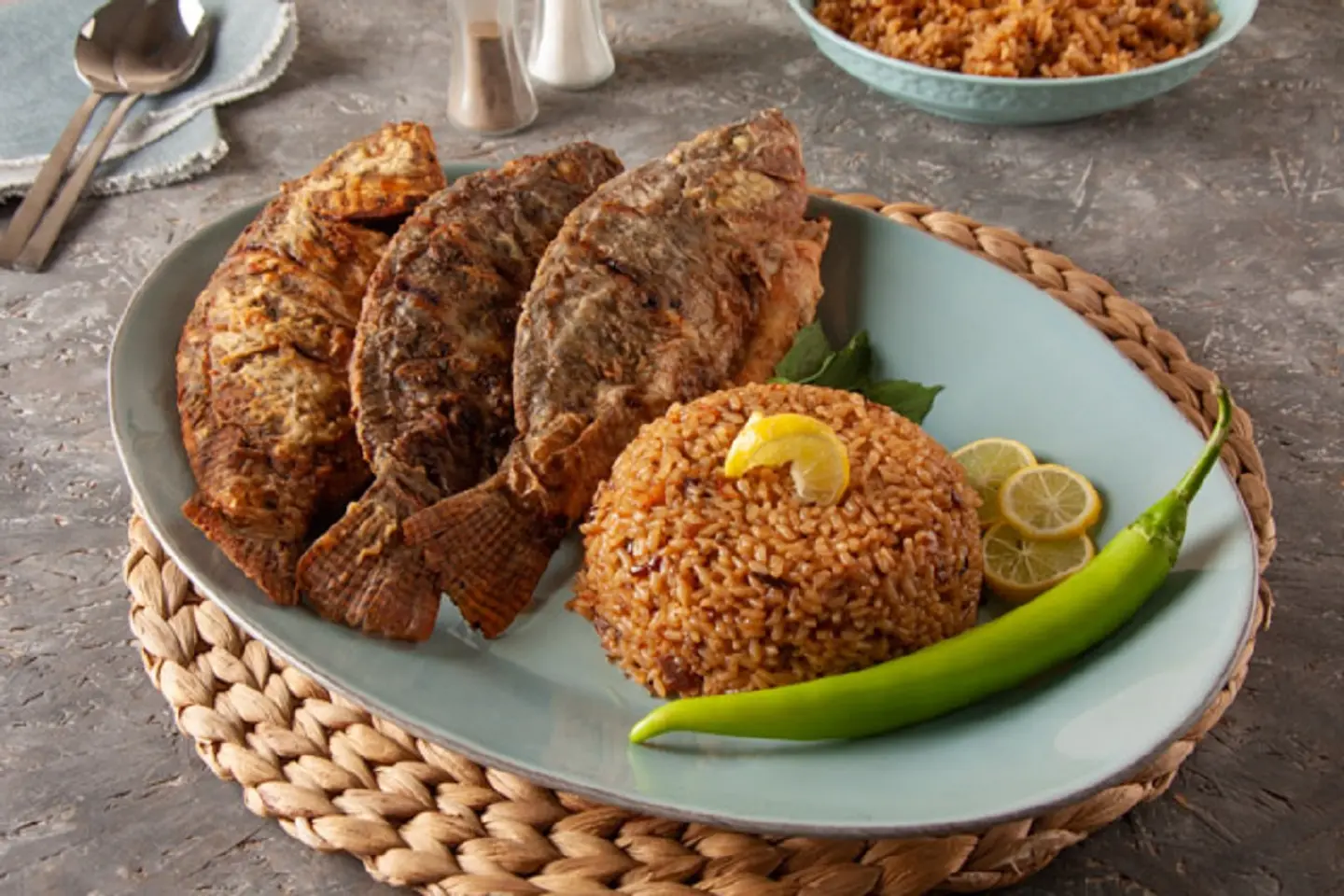 وجبة سمك نصف كيلو جرام