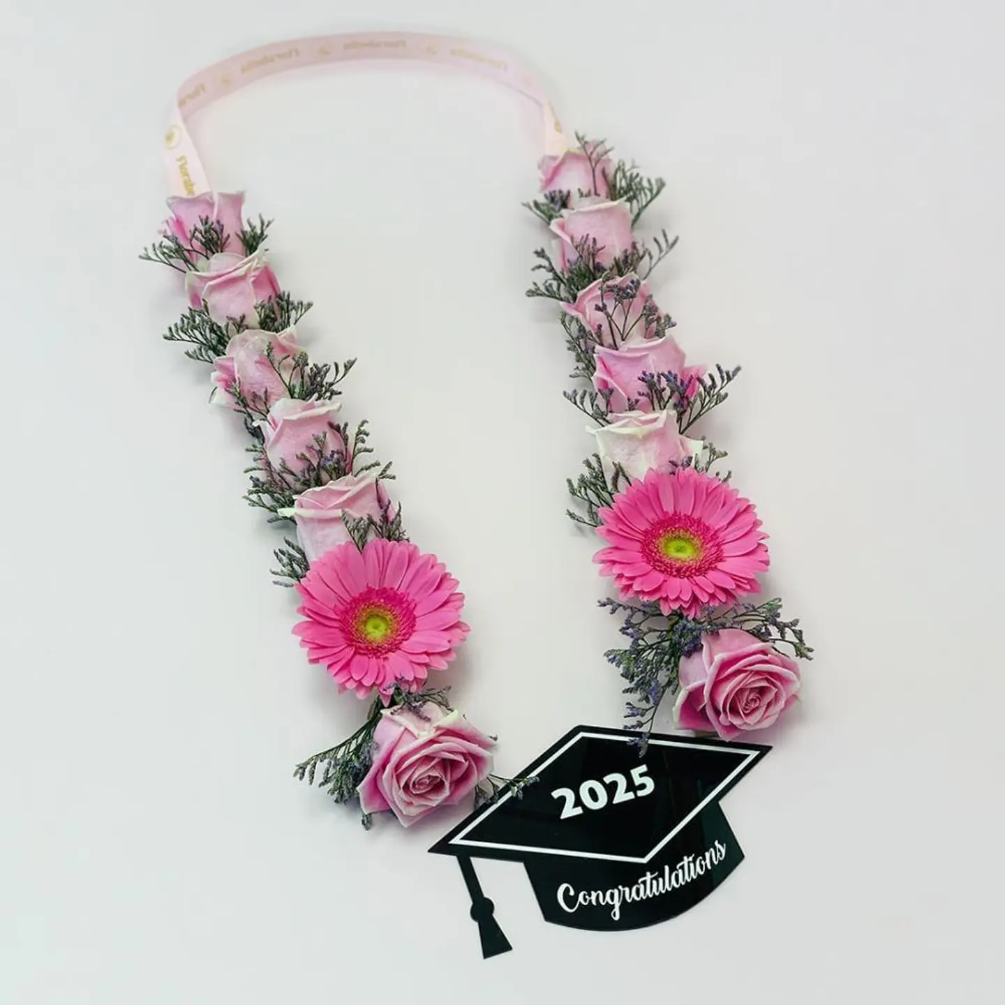 عقد بتلات الكمال