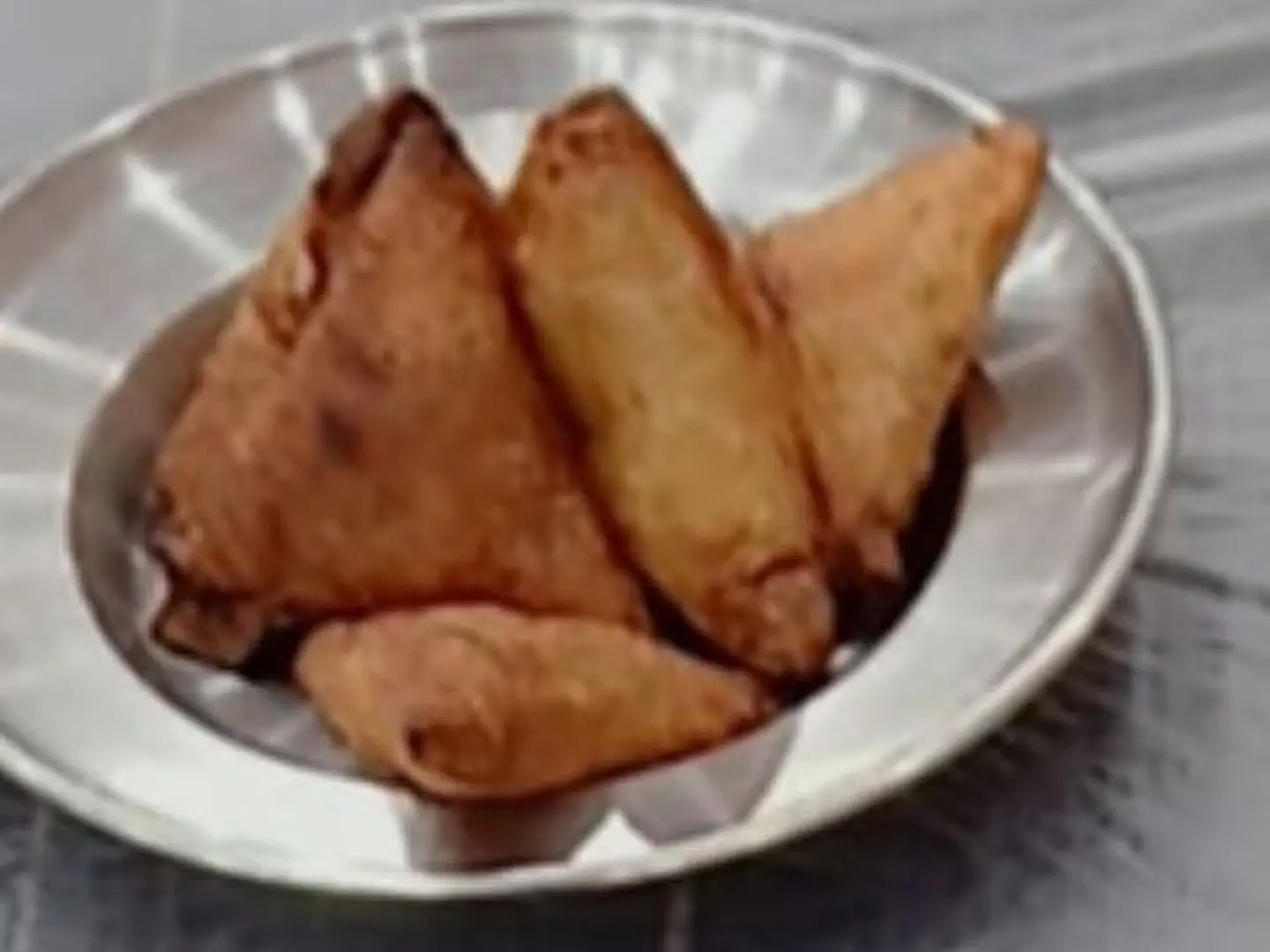 نصف سمبوسه مشكل