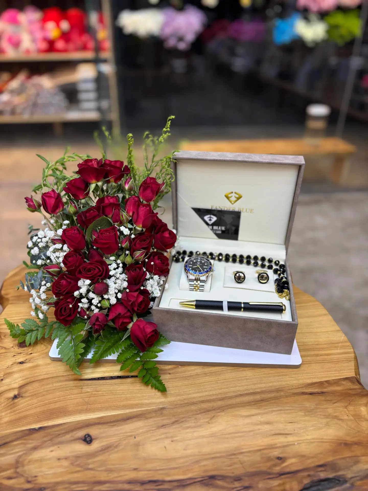 ستاند ساعة رجالية 1