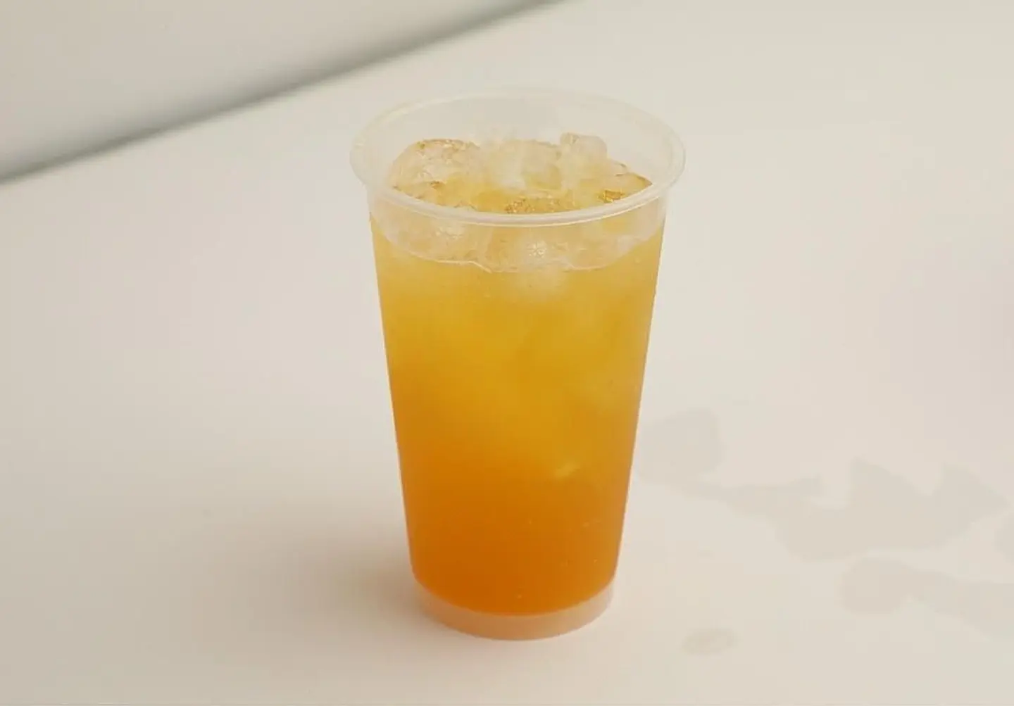 آيس تي خوخ موهيتو