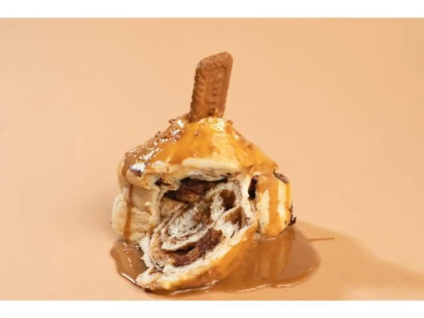 سينابون رول لوتس