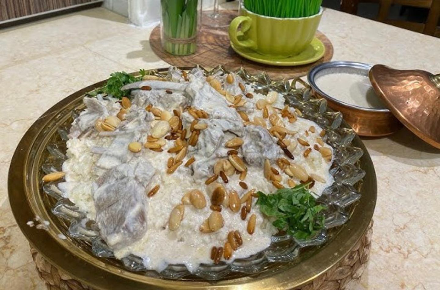 فتة منسف لحم