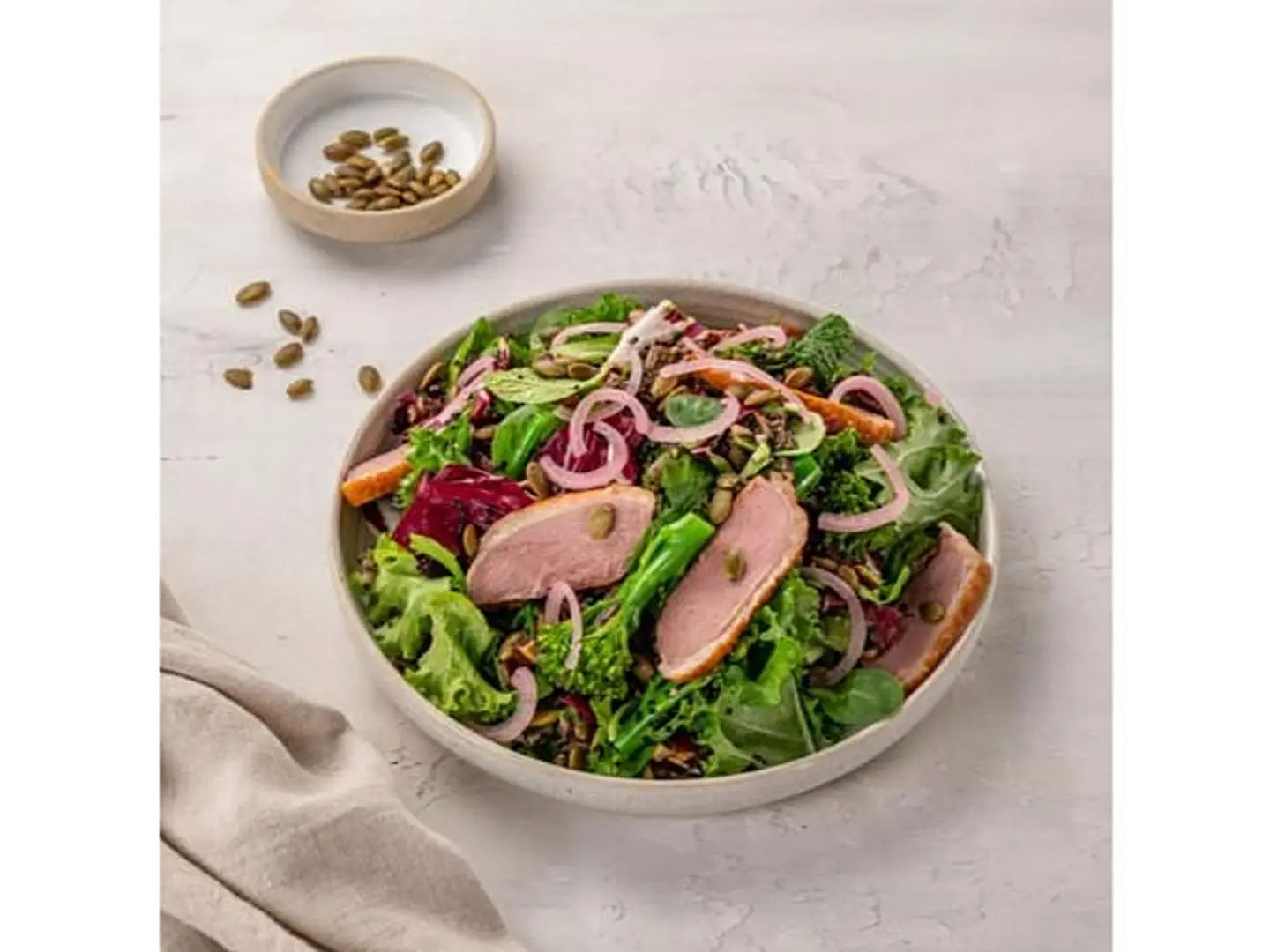 بط مدخن مع التمر