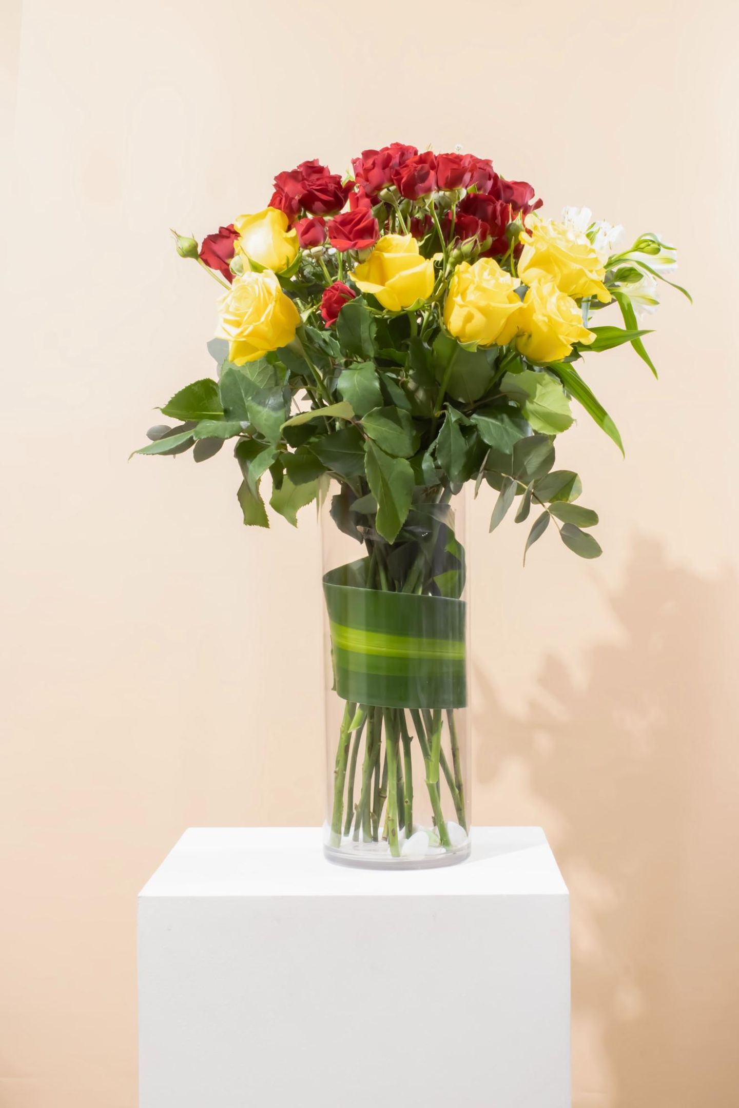 Red And Yellow Rose Vase