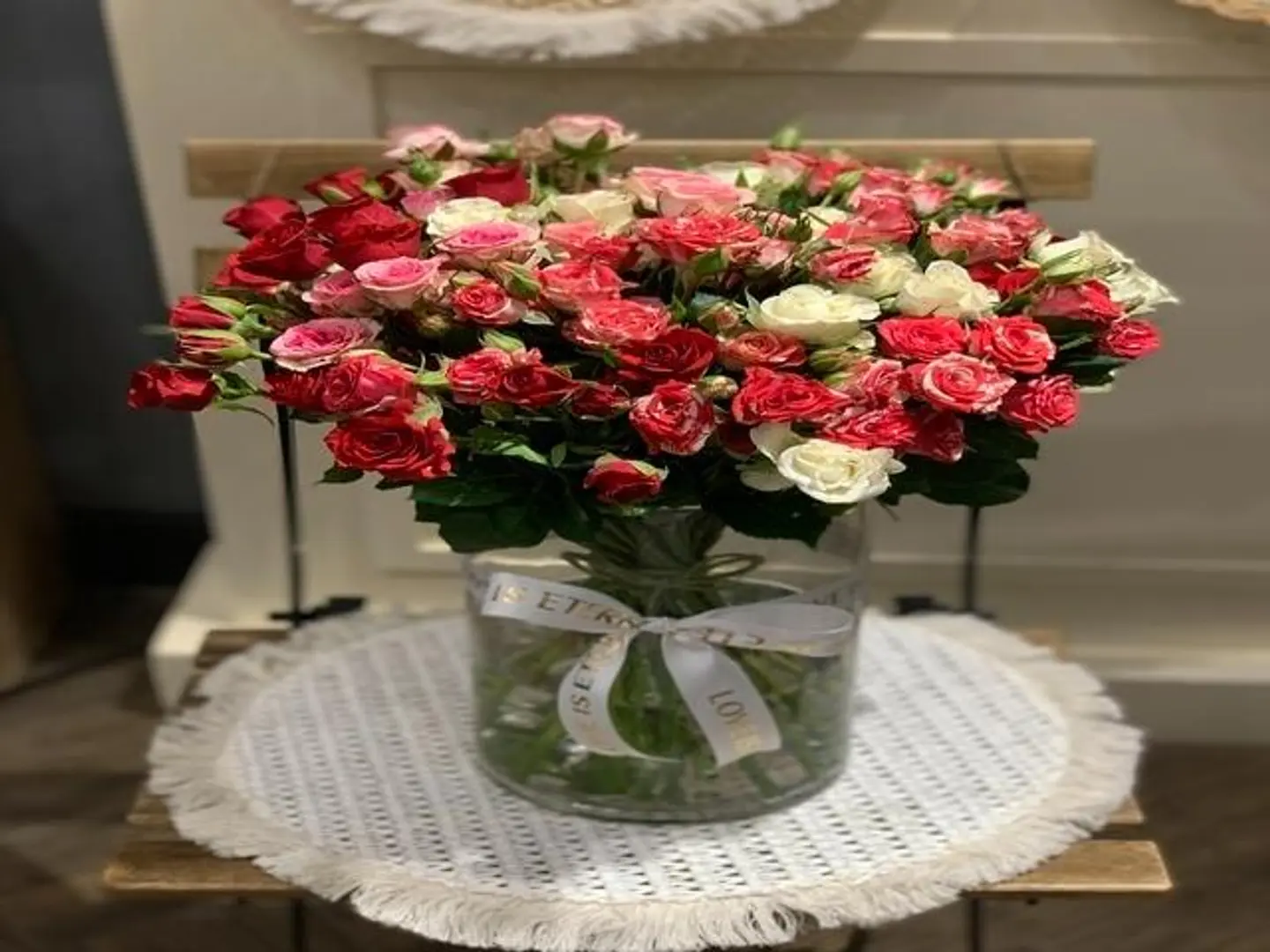 فازة زجاج طويلة