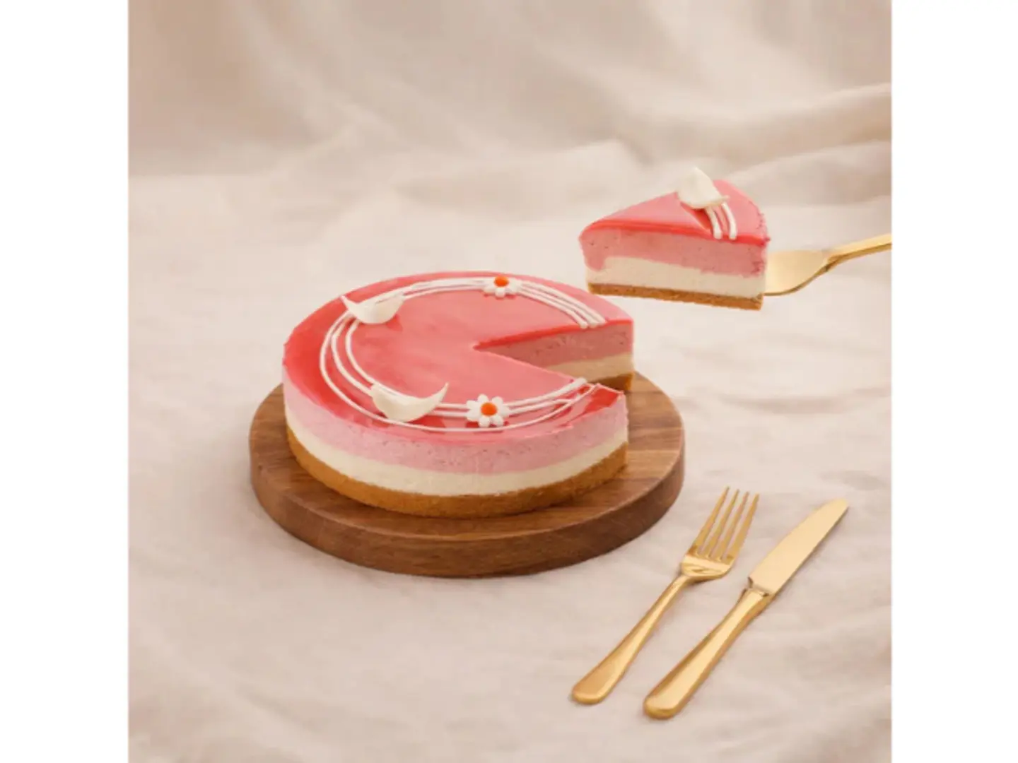 تشيز كيك الورد الطري - 500 غرام