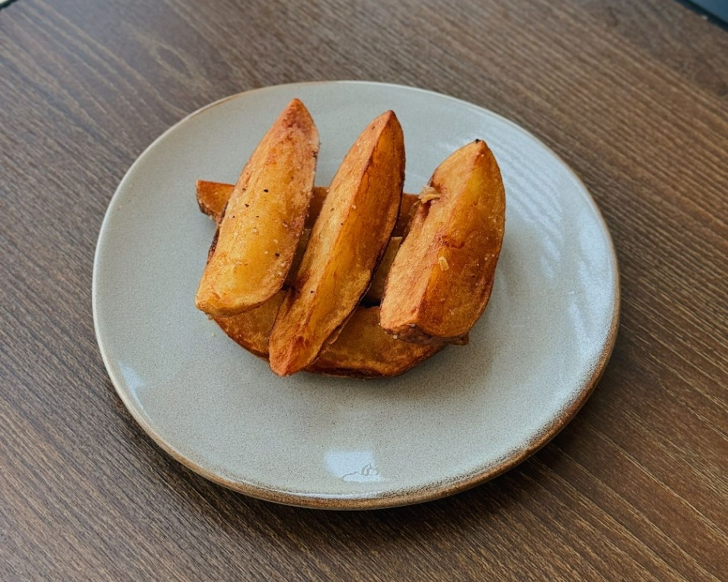 Golden Potato Wedges