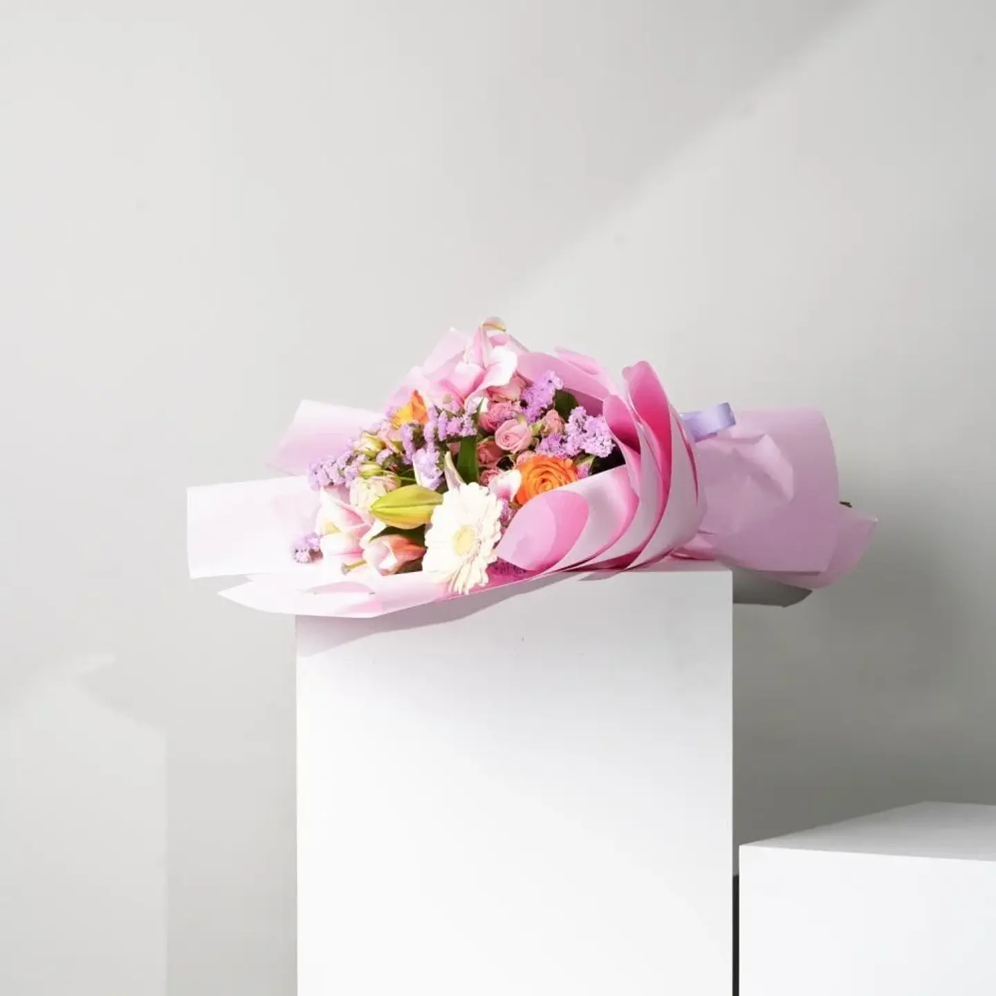 A Sophisticated Feminine Bouquet