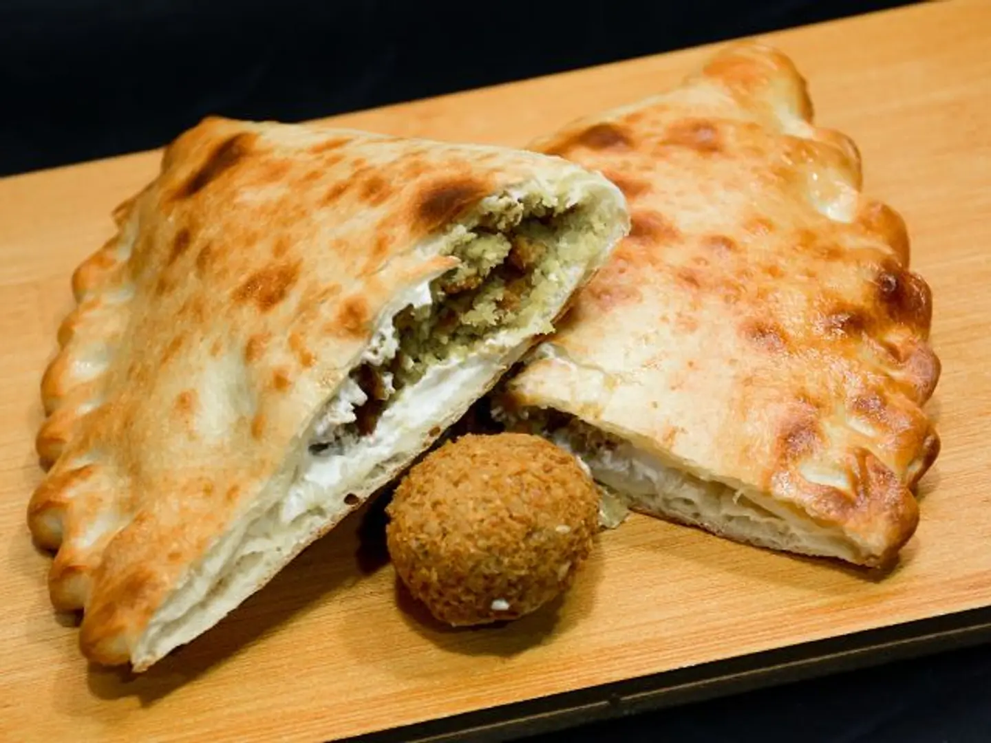 فطيرة لبنة فلافل
