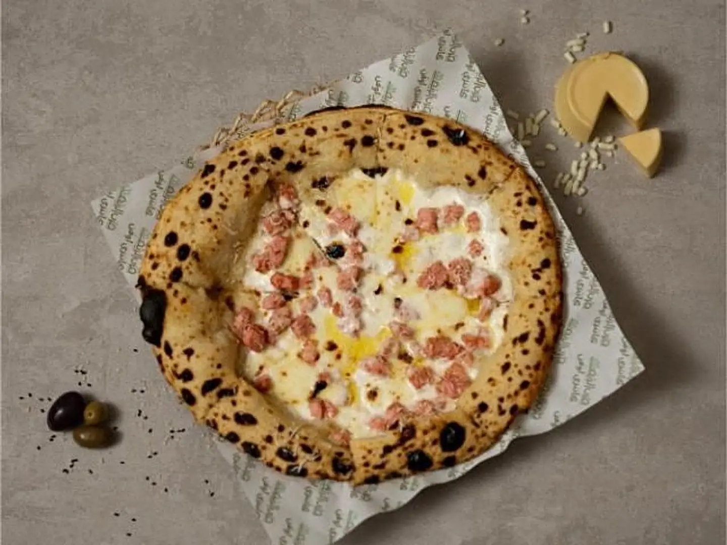 Napoli Musakhan Chicken Pizza