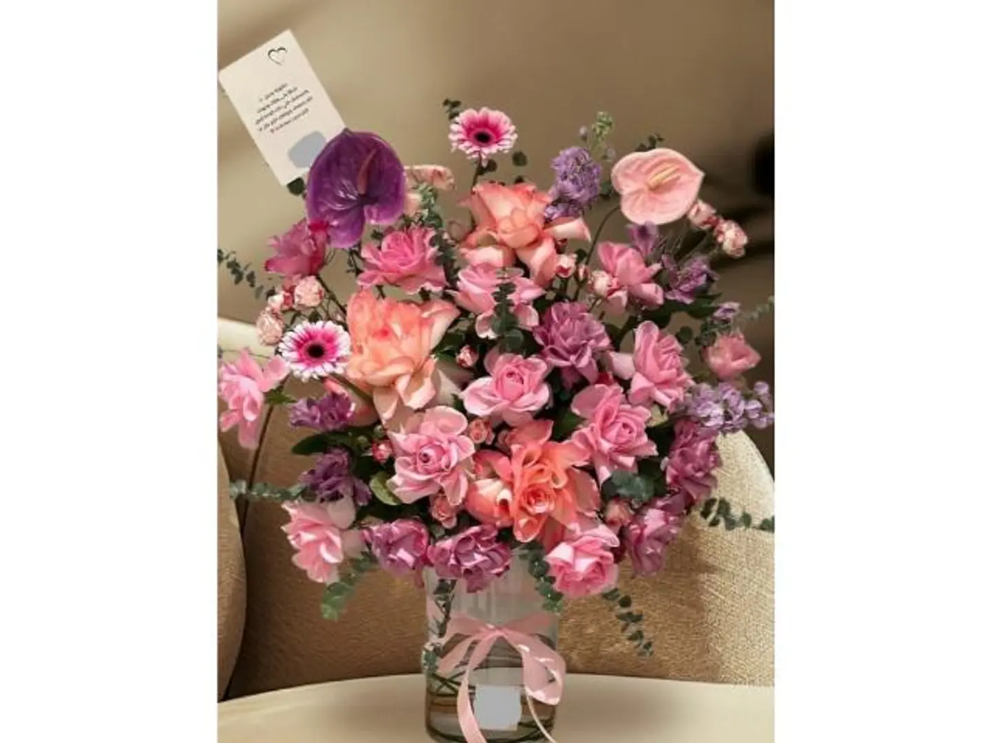 فازه الورد الوردي الهولندي الانيق