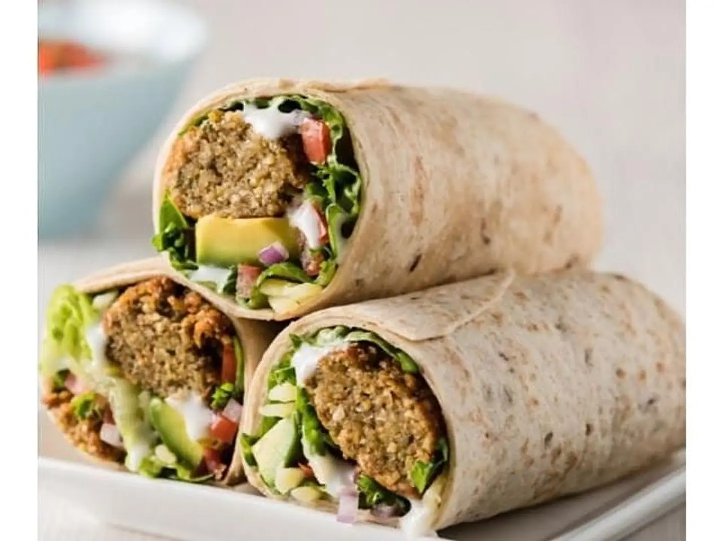 سندوتش فلافل بالجبنه