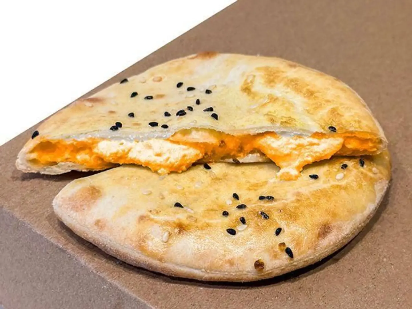 فطيرة لبنة بالشطة