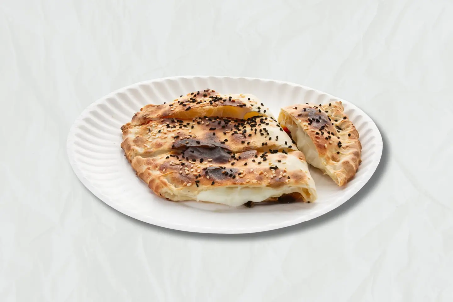 ساندويتش حمص وجبن سائل